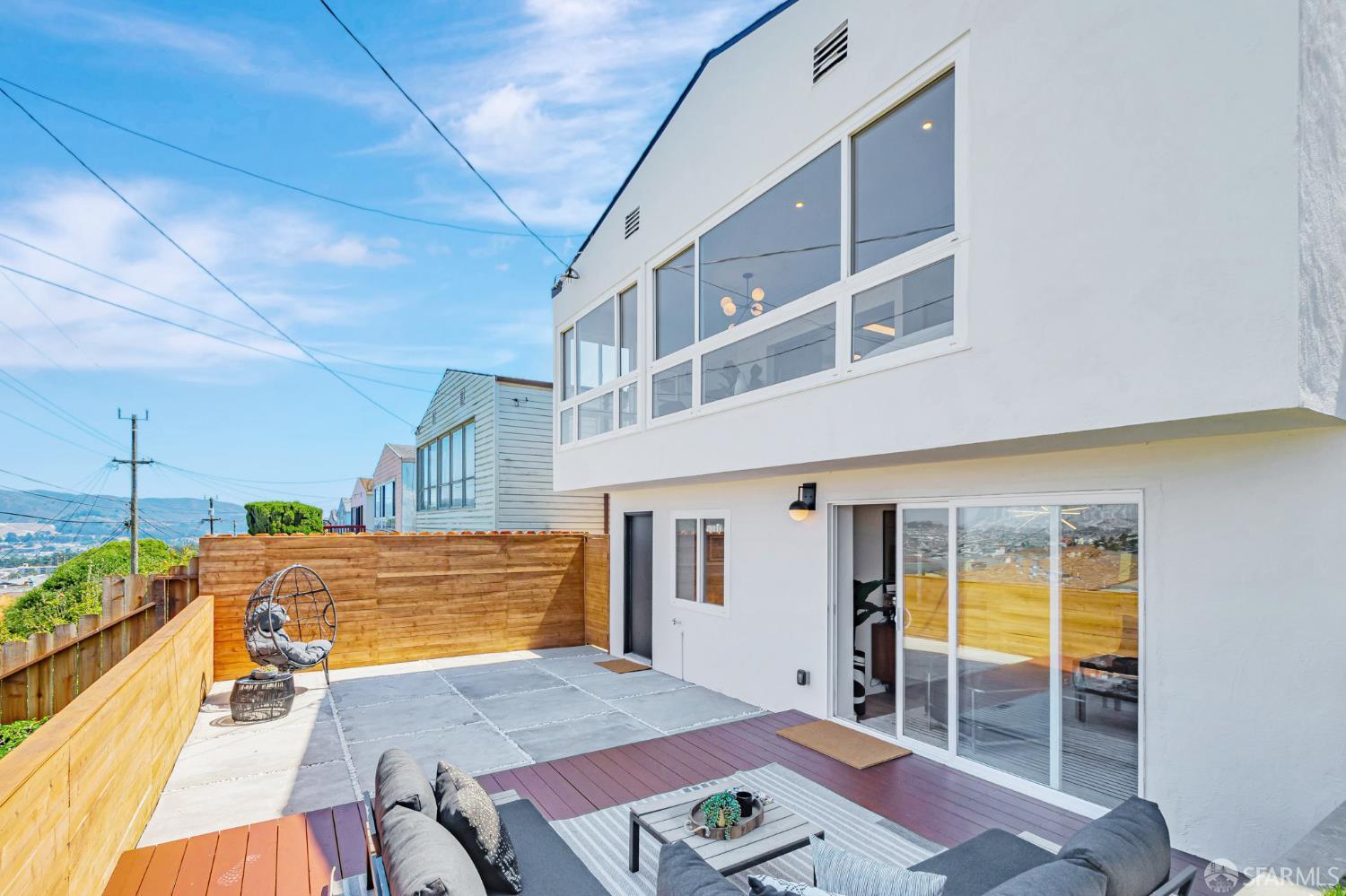 Detail Gallery Image 36 of 66 For 70 Woodside Ave, Daly City,  CA 94015 - 4 Beds | 3 Baths