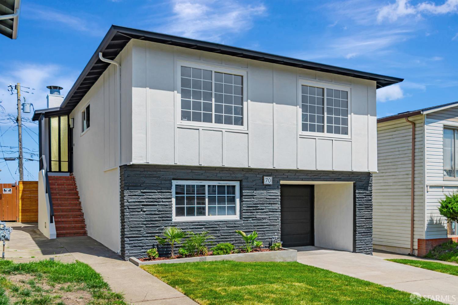 Detail Gallery Image 2 of 66 For 70 Woodside Ave, Daly City,  CA 94015 - 4 Beds | 3 Baths