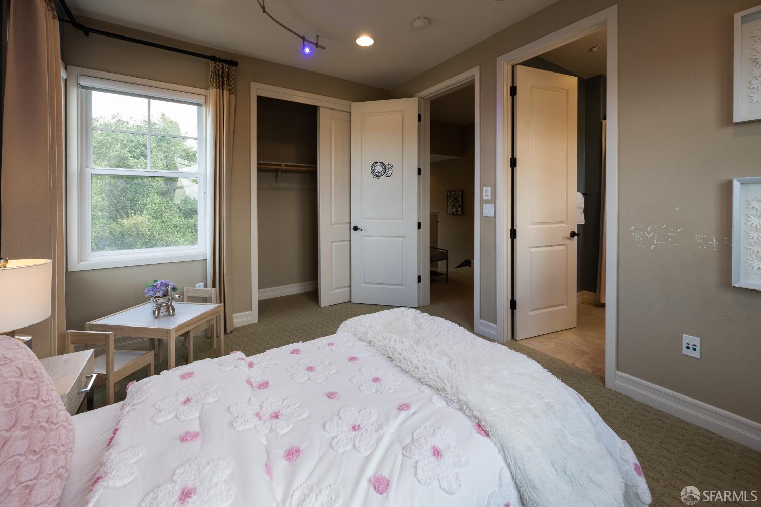 Detail Gallery Image 38 of 67 For 15 Poppy Ct, San Mateo,  CA 94403 - 4 Beds | 4/1 Baths