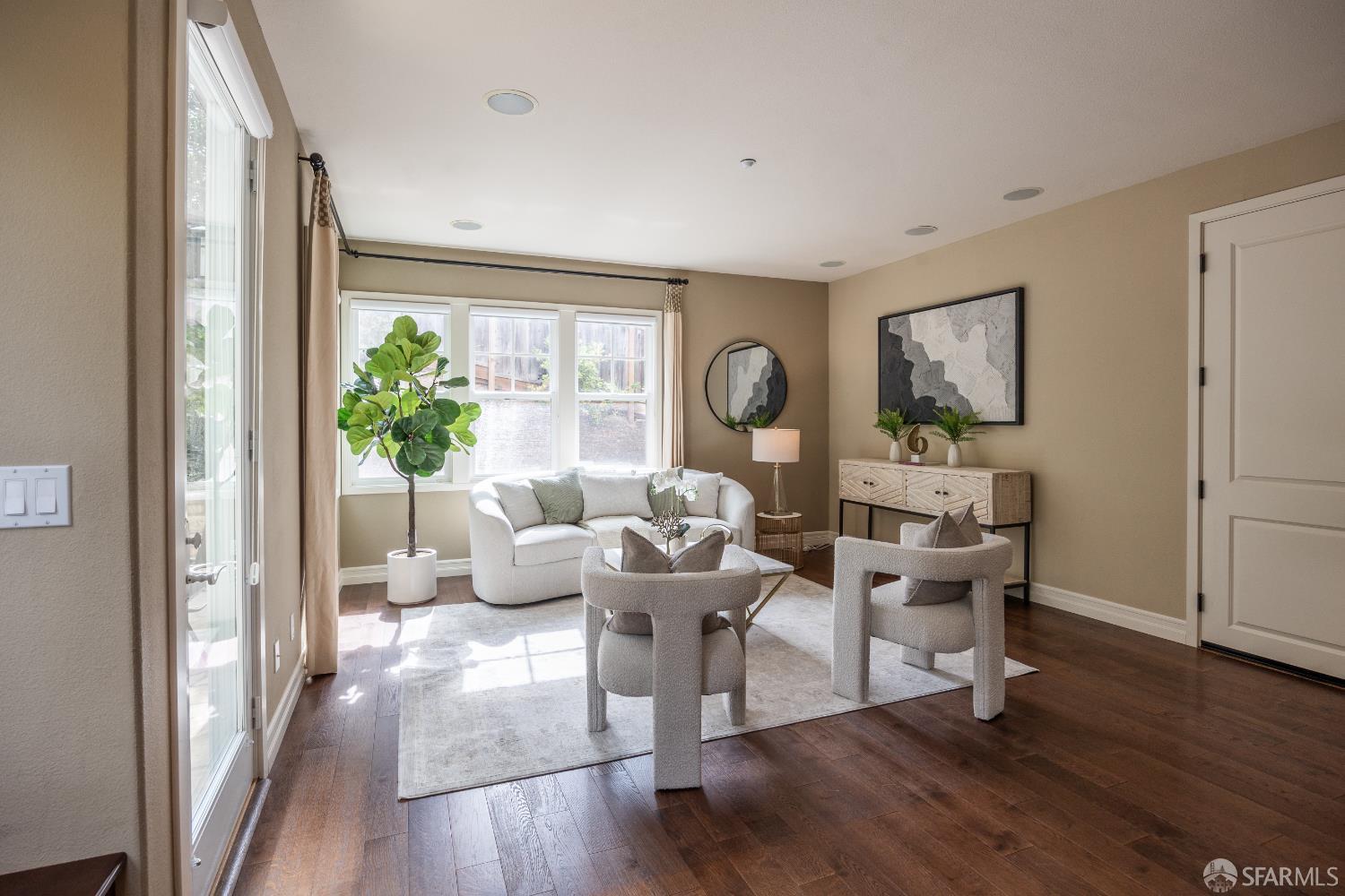 Detail Gallery Image 10 of 67 For 15 Poppy Ct, San Mateo,  CA 94403 - 4 Beds | 4/1 Baths