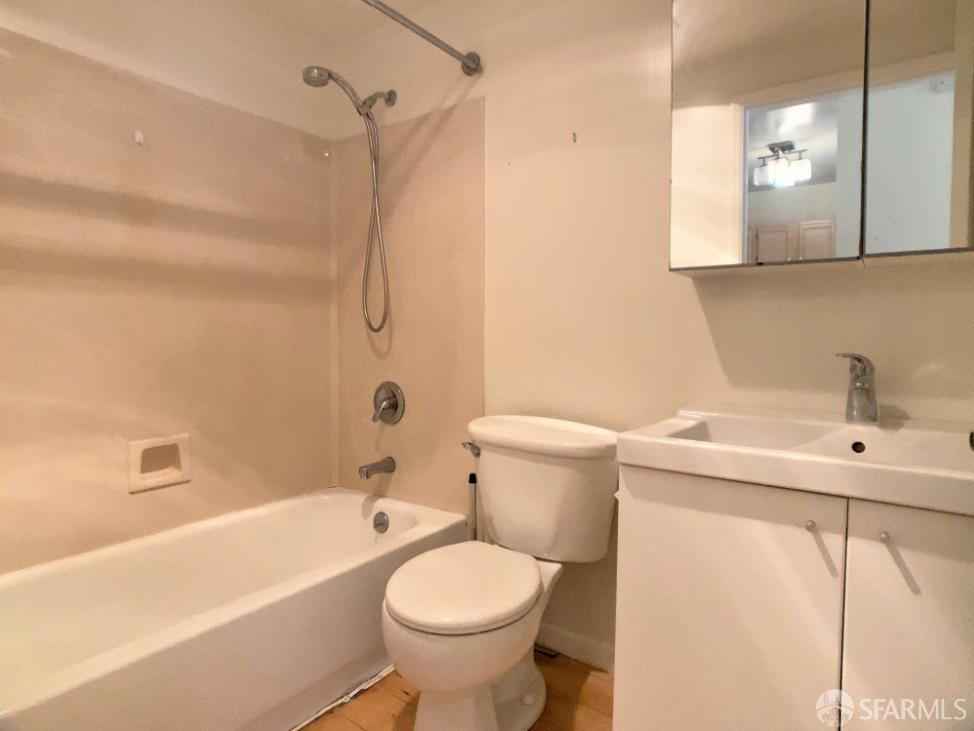 Detail Gallery Image 13 of 17 For 1921 N Jefferson St #204,  San Francisco,  CA 94123 - 1 Beds | 1 Baths