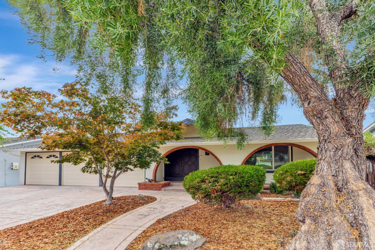 Detail Gallery Image 2 of 37 For 1467 Hudson Way, Livermore,  CA 94550 - 4 Beds | 2 Baths