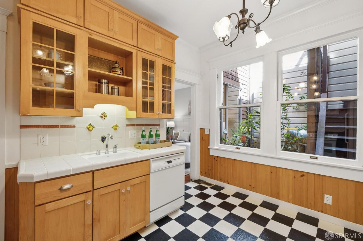 Photo #27: 425073136 Listing: Photo #27