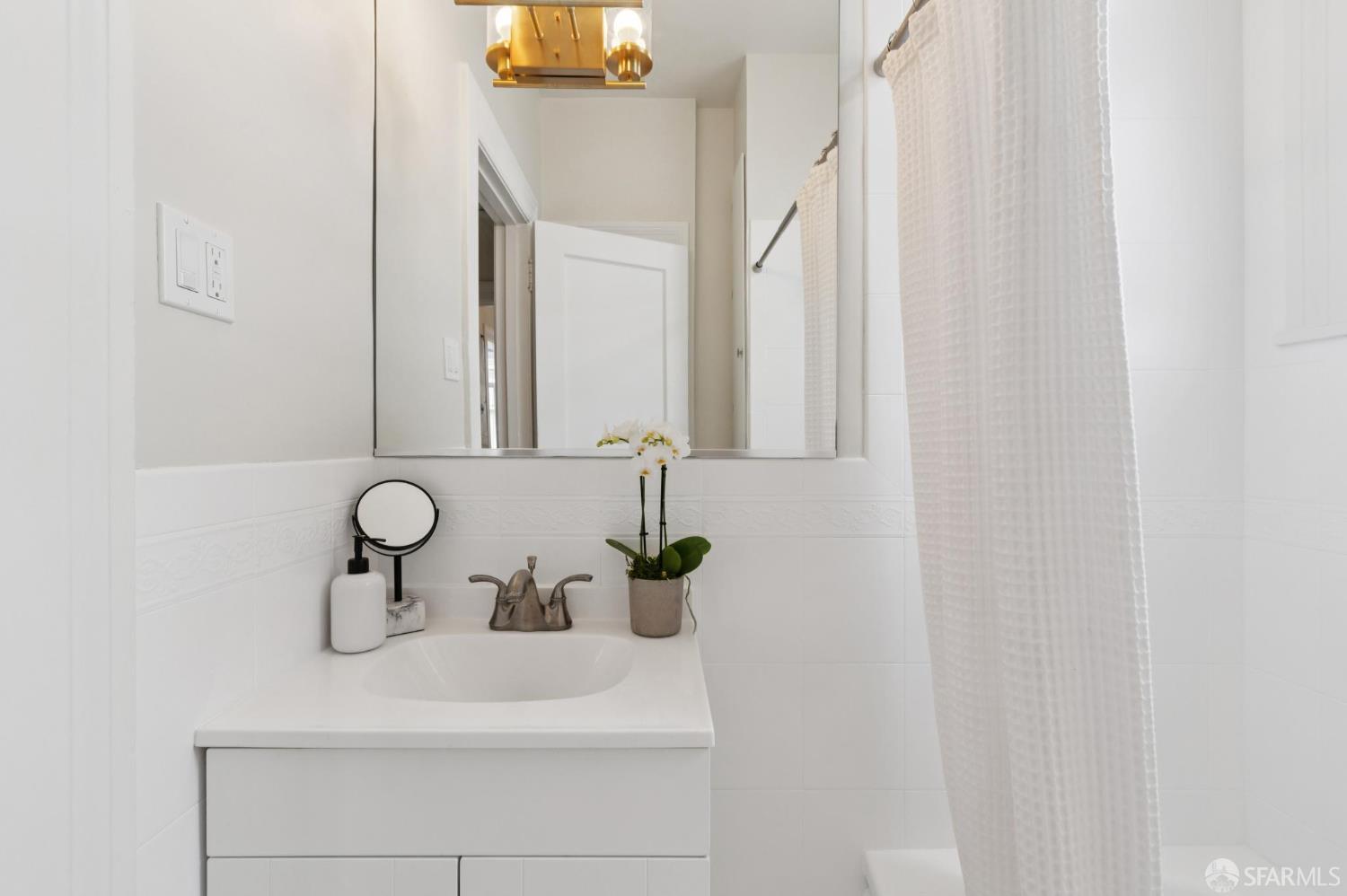 Detail Gallery Image 91 of 98 For 1136 Mason St, San Francisco,  CA 94108 - – Beds | – Baths