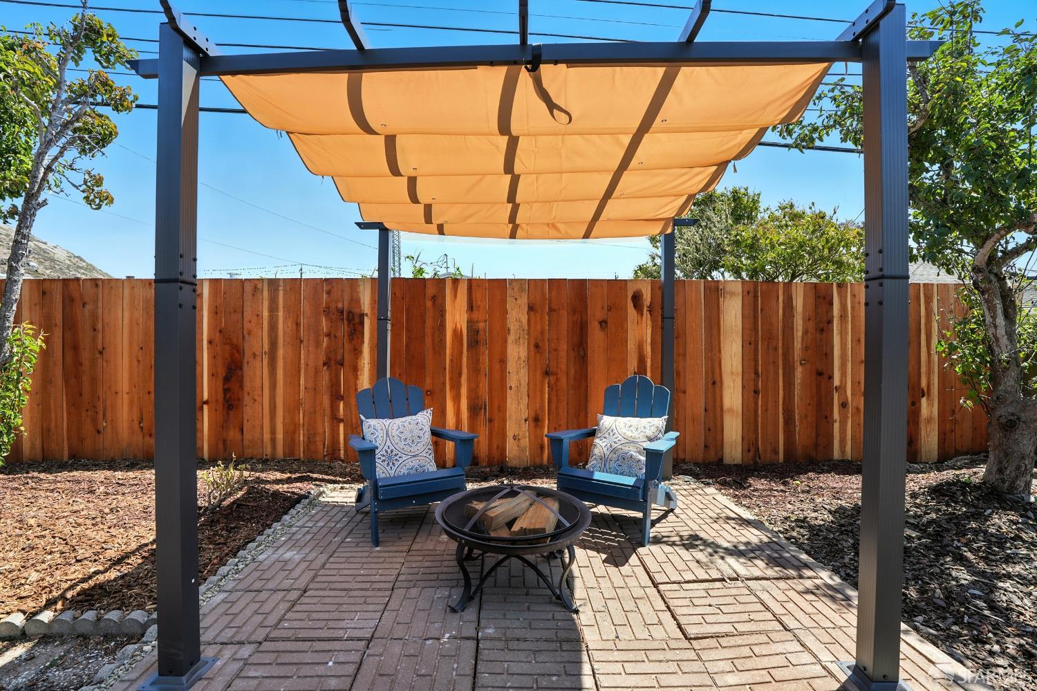 Detail Gallery Image 24 of 38 For 448 Evergreen Dr, South San Francisco,  CA 94080 - 4 Beds | 2 Baths