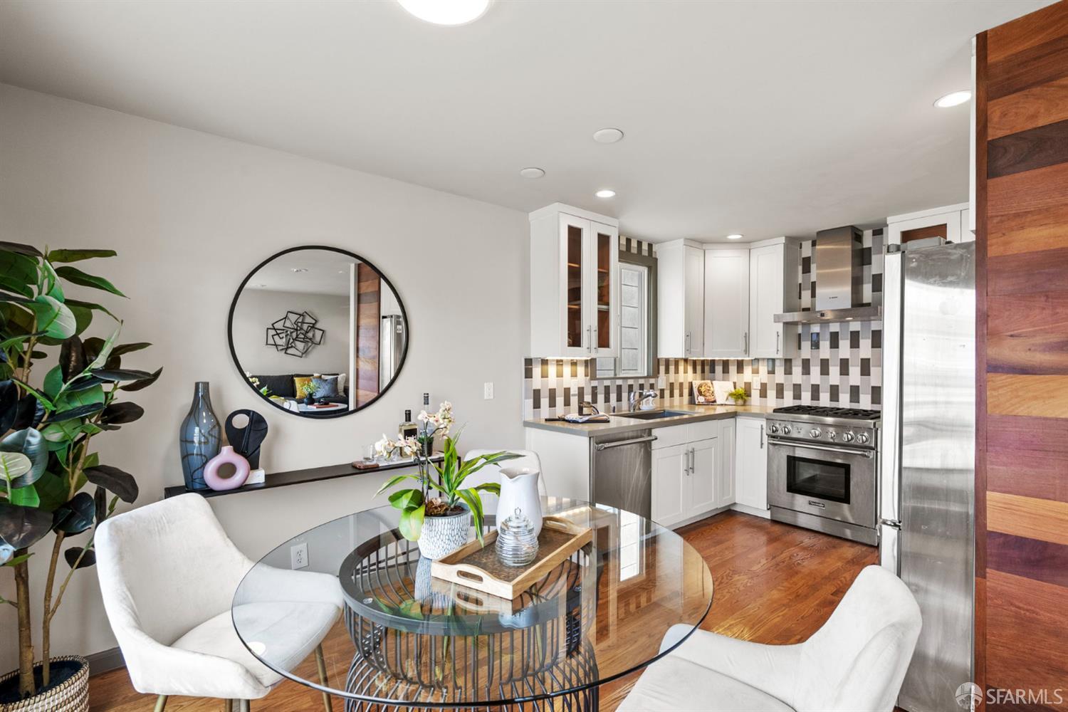 Detail Gallery Image 12 of 51 For 3043 Noriega St, San Francisco,  CA 94122 - 3 Beds | 2 Baths