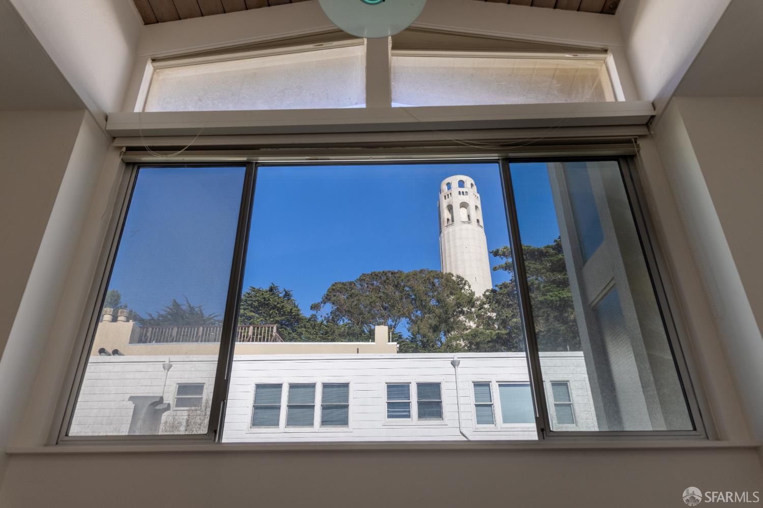 Detail Gallery Image 5 of 38 For 439 Greenwich St 9b,  San Francisco,  CA 94133 - 1 Beds | 1 Baths