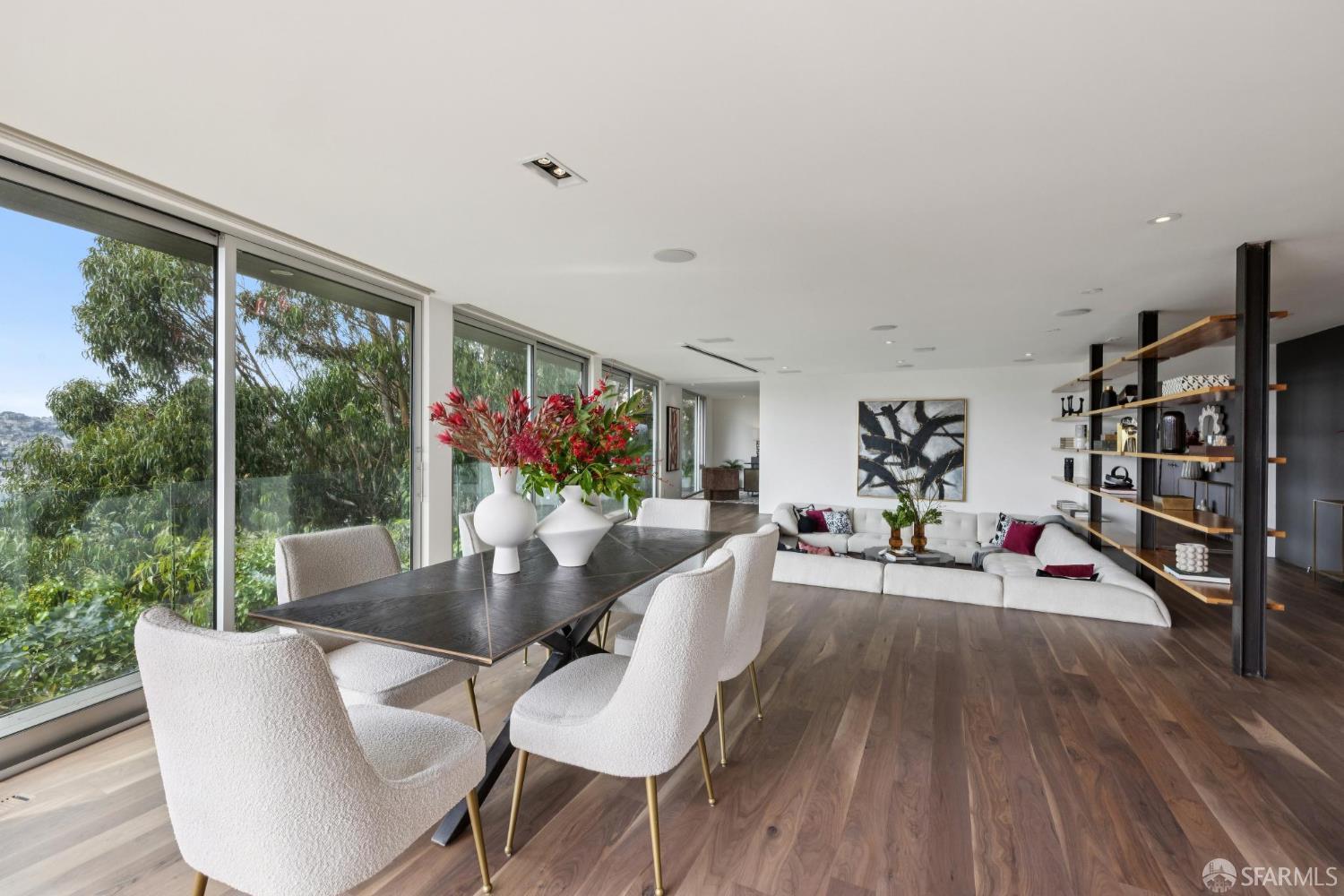 Detail Gallery Image 8 of 45 For 918 Kansas St, San Francisco,  CA 94107 - 5 Beds | 3/1 Baths