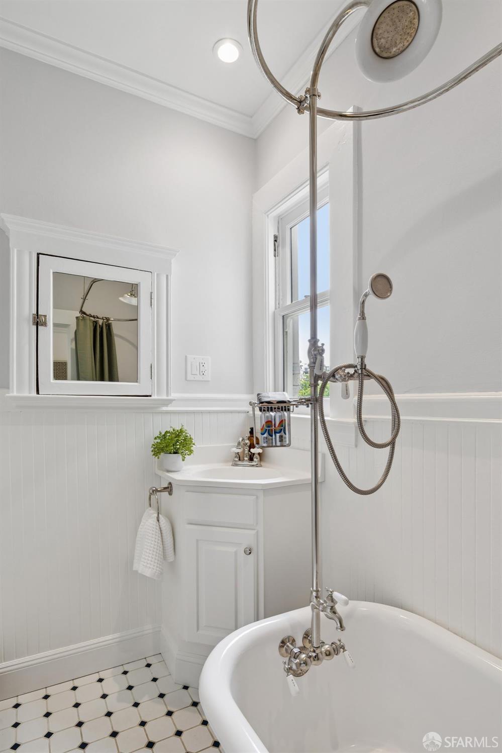 Detail Gallery Image 47 of 59 For 23 Richland Ave, San Francisco,  CA 94110 - 2 Beds | 1 Baths