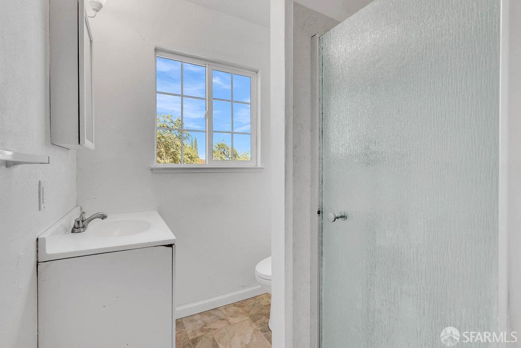 Detail Gallery Image 23 of 51 For 96 Alvarado Ave, Pittsburg,  CA 94565 - 4 Beds | 2 Baths