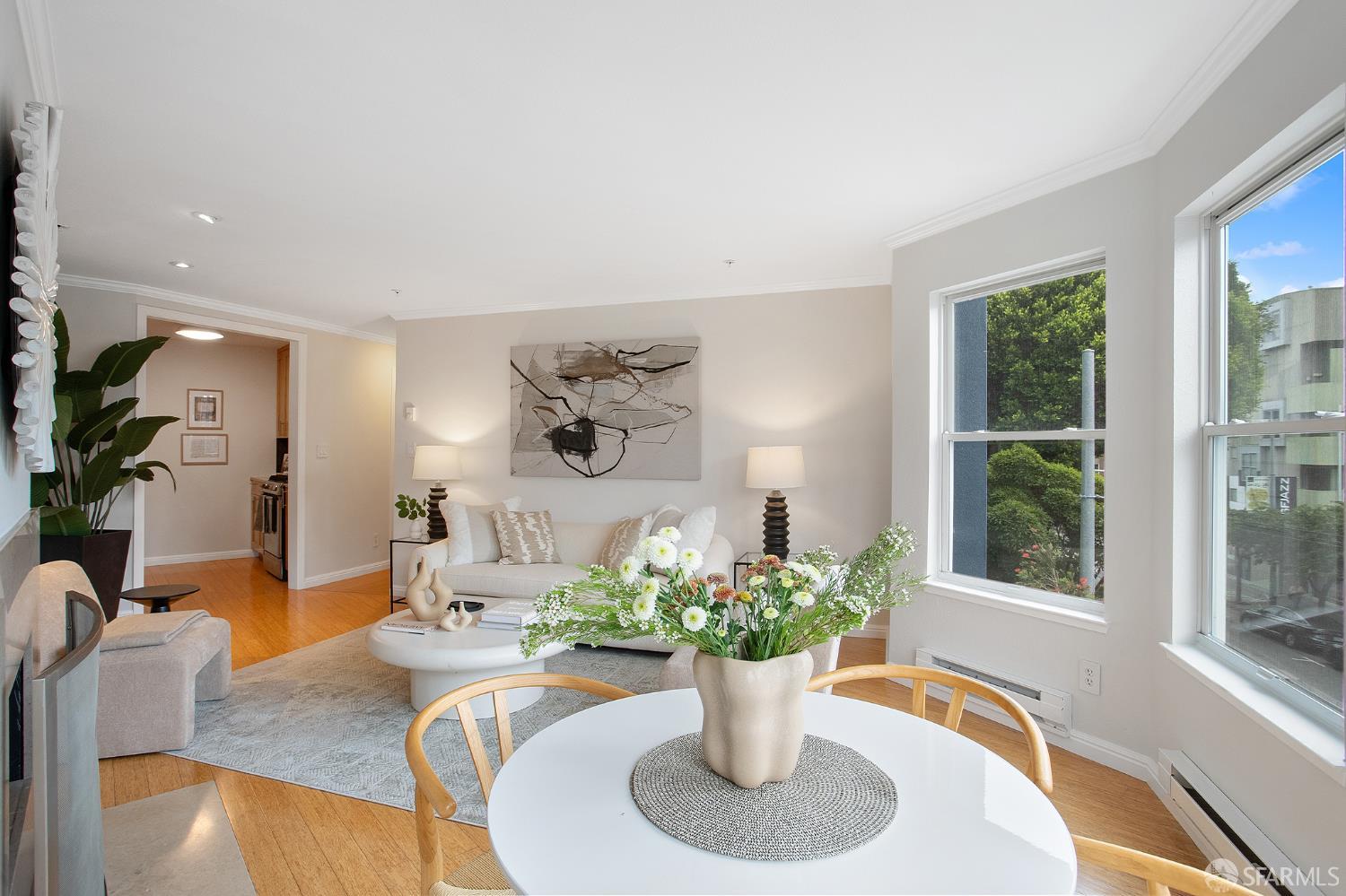 Detail Gallery Image 2 of 13 For 430 Hayes St #201,  San Francisco,  CA 94102 - 2 Beds | 1 Baths