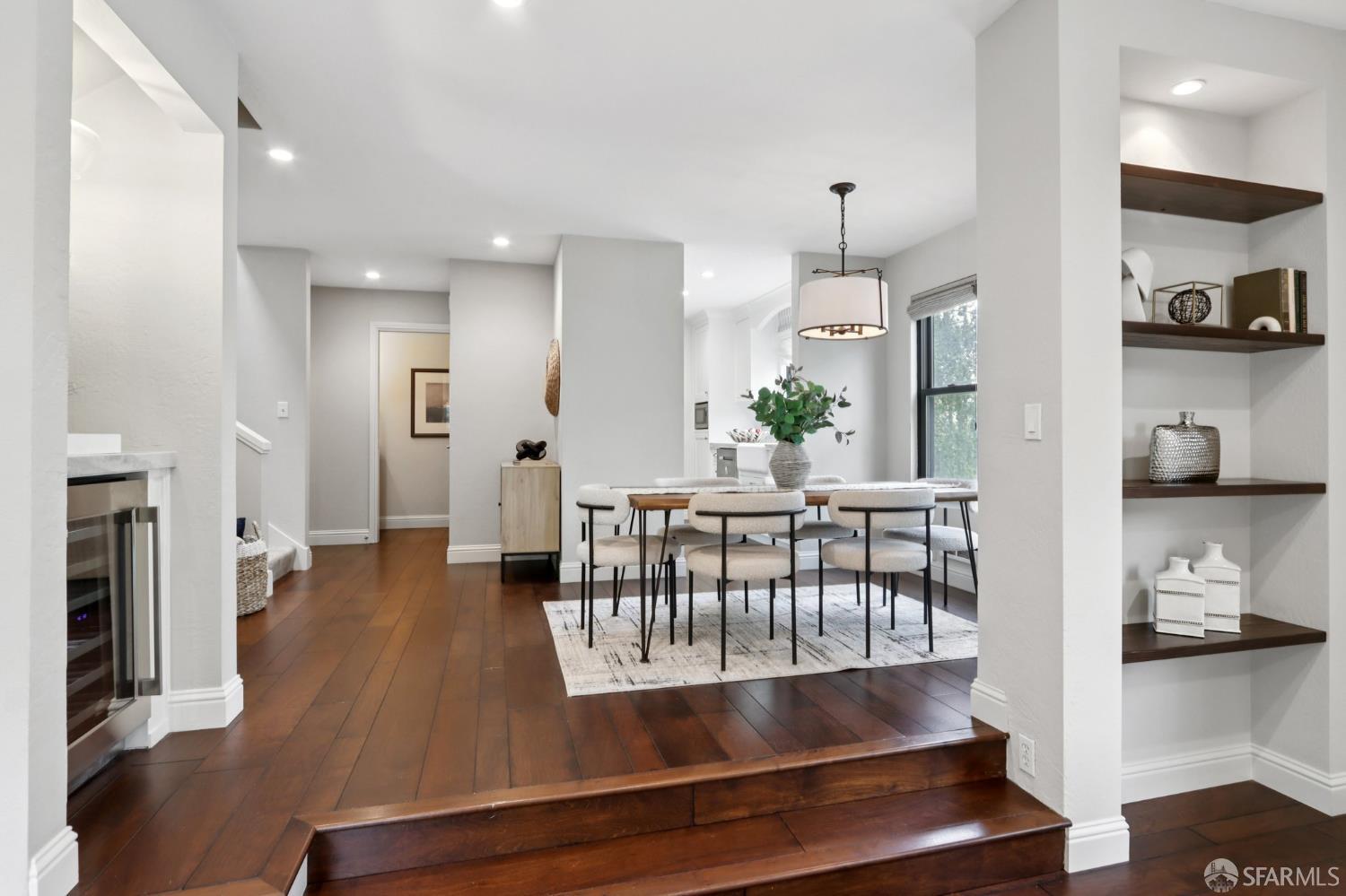 Detail Gallery Image 11 of 47 For 733 Fairfield Rd #8,  Burlingame,  CA 94010 - 2 Beds | 2/1 Baths