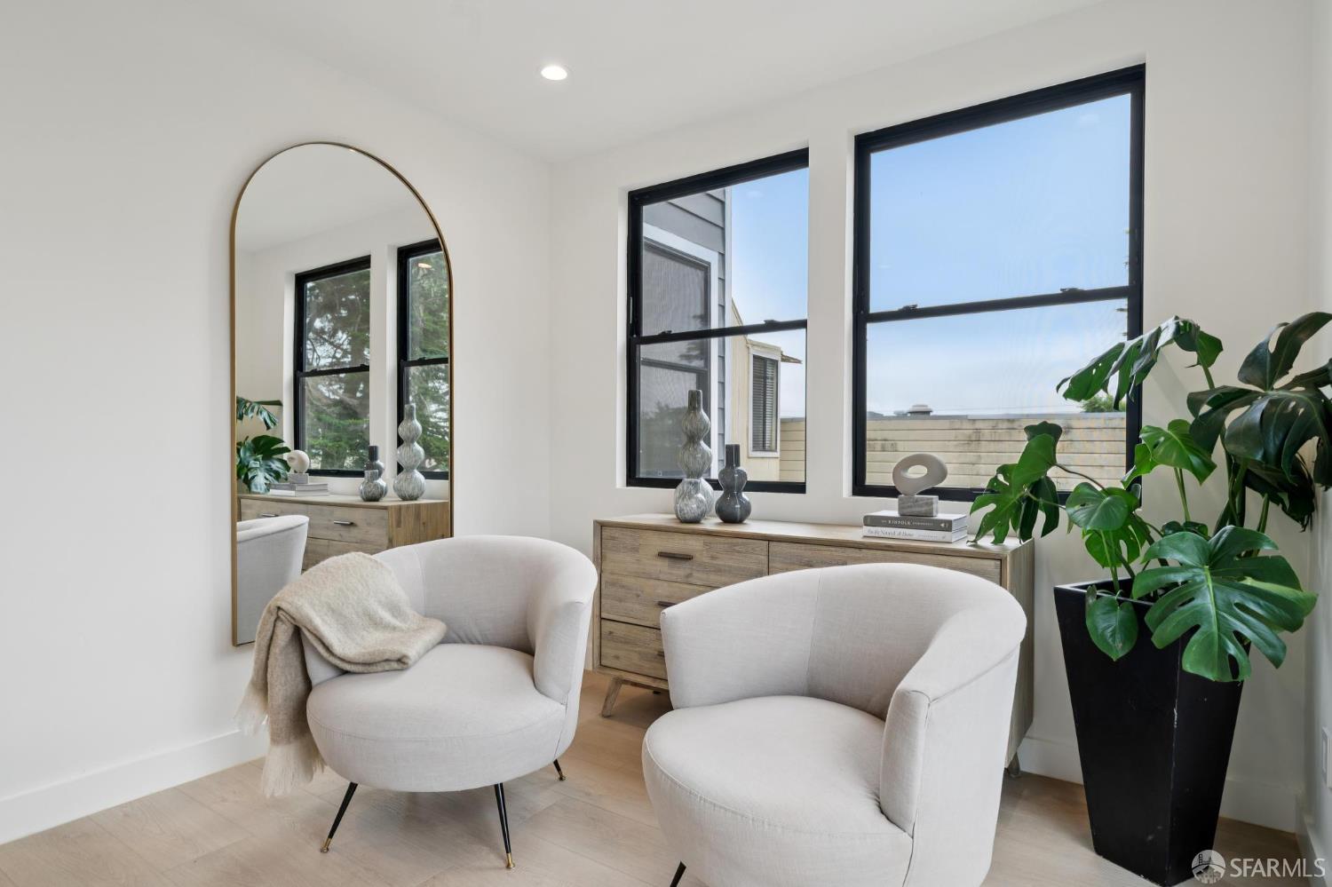 Detail Gallery Image 51 of 93 For 567 45th Ave, San Francisco,  CA 94121 - 4 Beds | 4/1 Baths