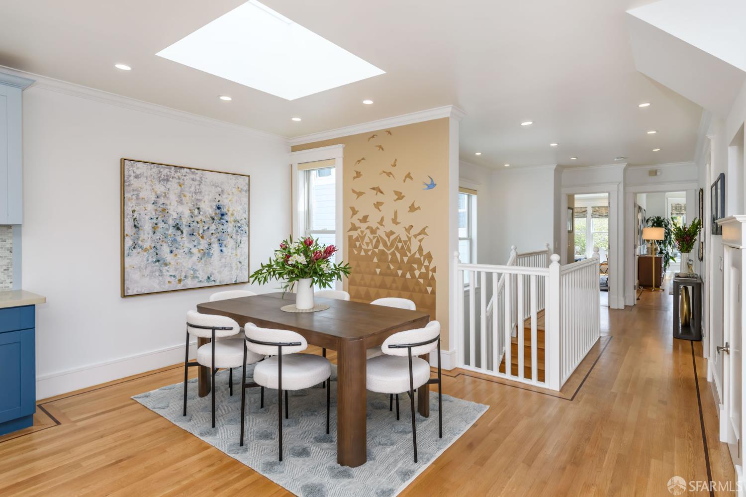 Detail Gallery Image 8 of 27 For 582 Diamond St, San Francisco,  CA 94114 - 3 Beds | 3/1 Baths