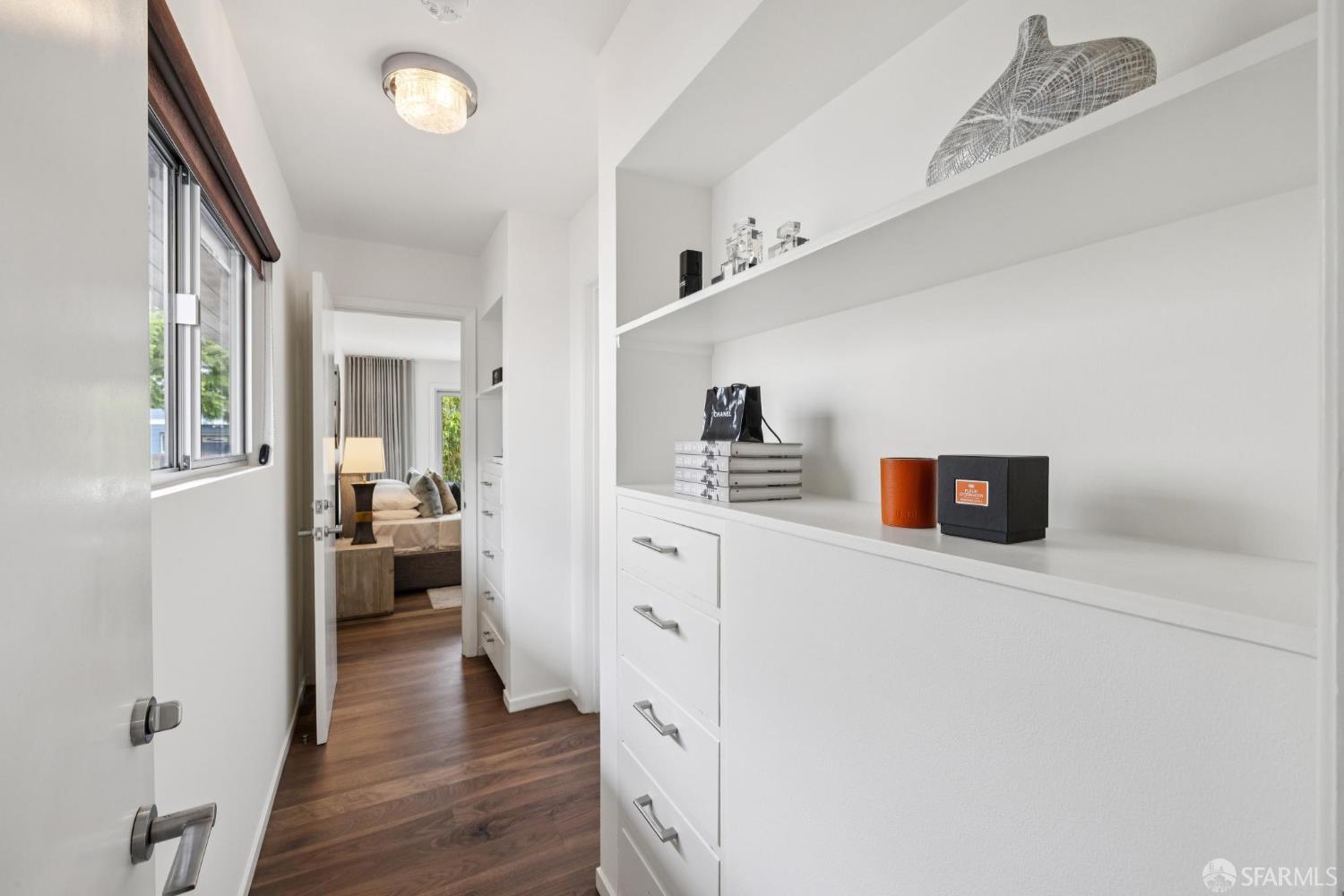 Detail Gallery Image 29 of 45 For 918 Kansas St, San Francisco,  CA 94107 - 5 Beds | 3/1 Baths