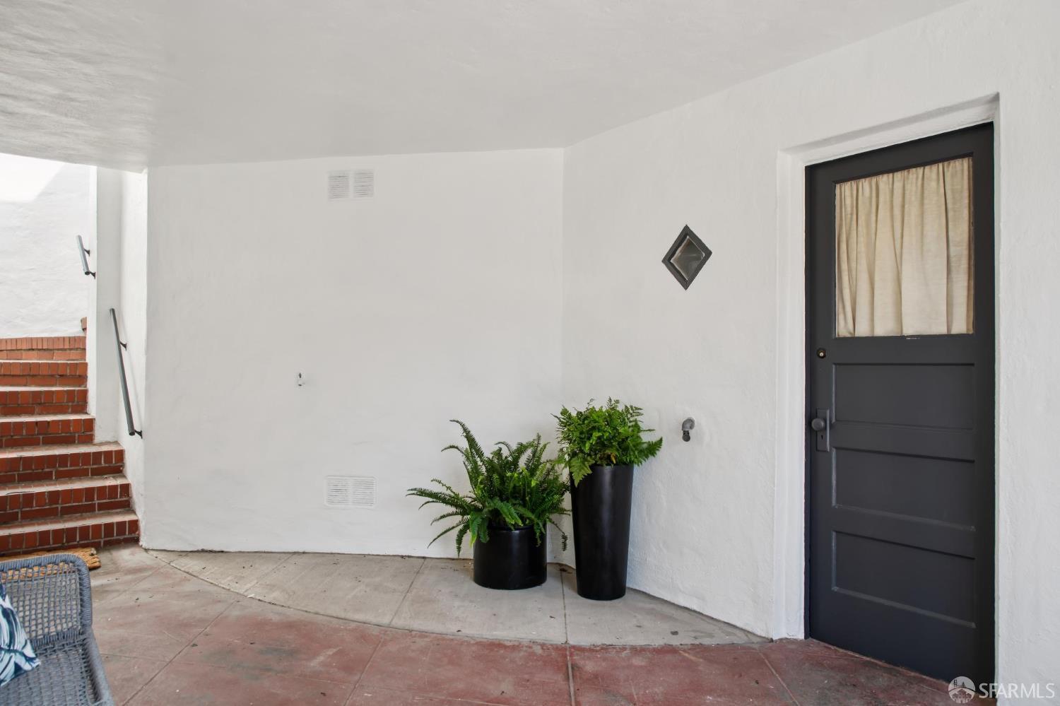 Detail Gallery Image 5 of 39 For 1926 31st Ave, San Francisco,  CA 94116 - 3 Beds | 1/1 Baths