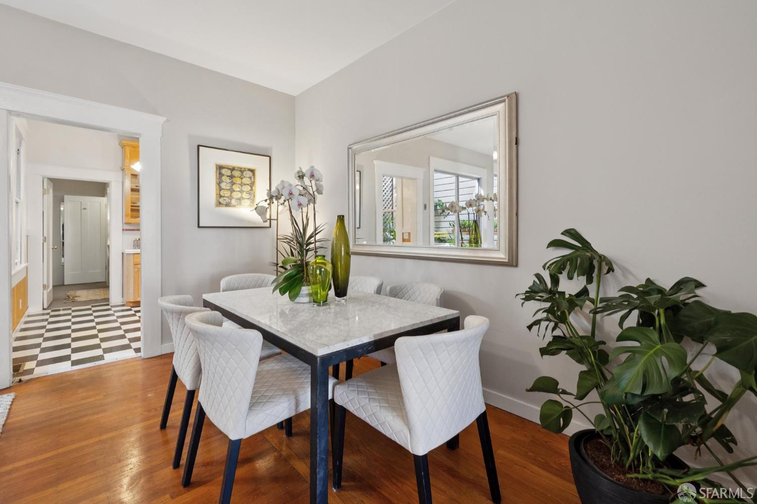 Photo #12: 425073136 Listing: Photo #12