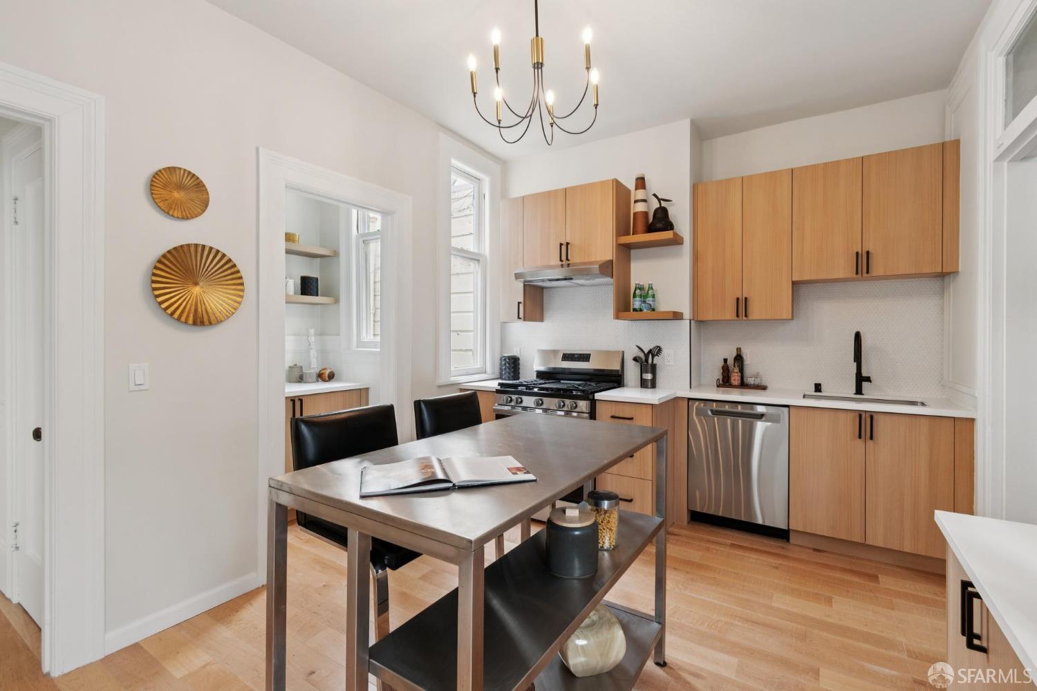 Detail Gallery Image 85 of 98 For 1136 Mason St, San Francisco,  CA 94108 - – Beds | – Baths