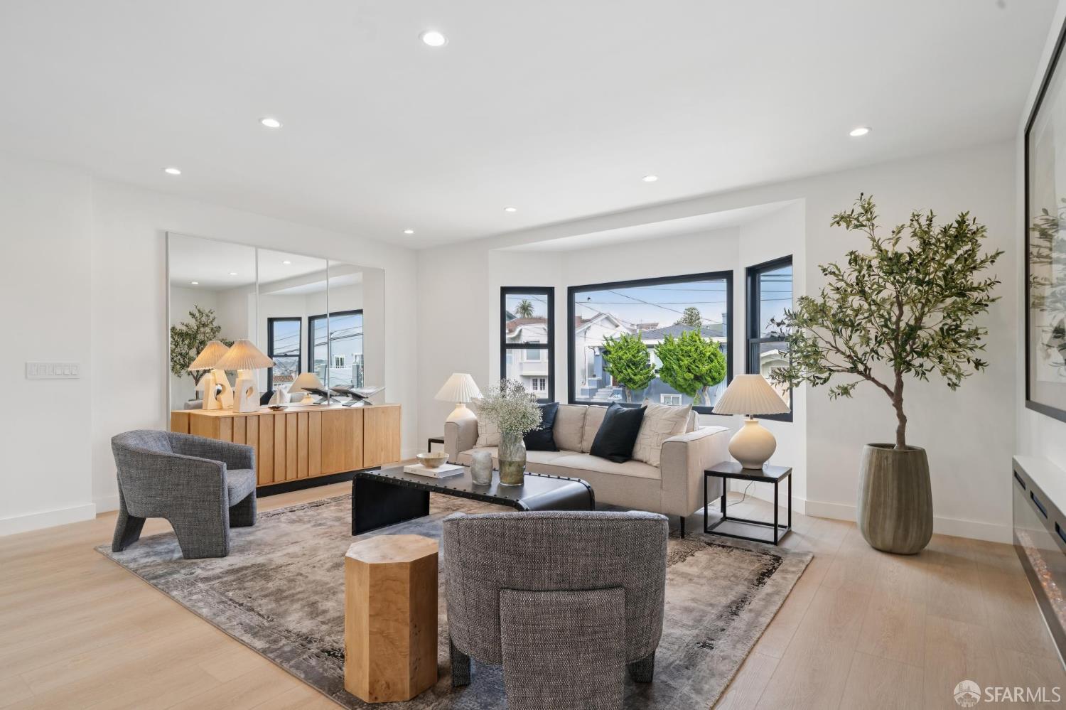 Detail Gallery Image 23 of 93 For 567 45th Ave, San Francisco,  CA 94121 - 4 Beds | 4/1 Baths