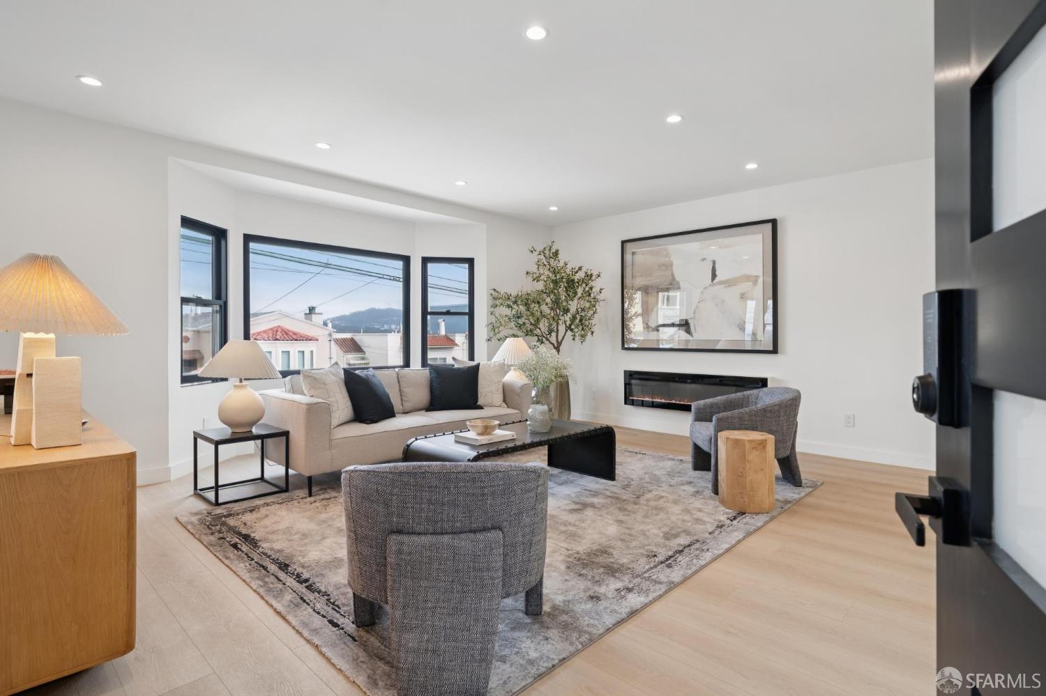 Detail Gallery Image 21 of 93 For 567 45th Ave, San Francisco,  CA 94121 - 4 Beds | 4/1 Baths