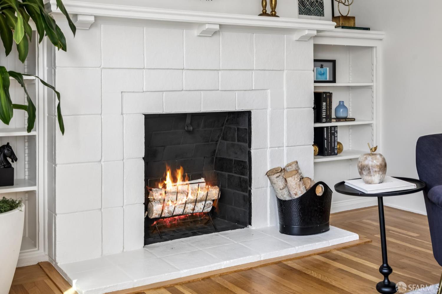 Photo #5: 425012612 Listing 
