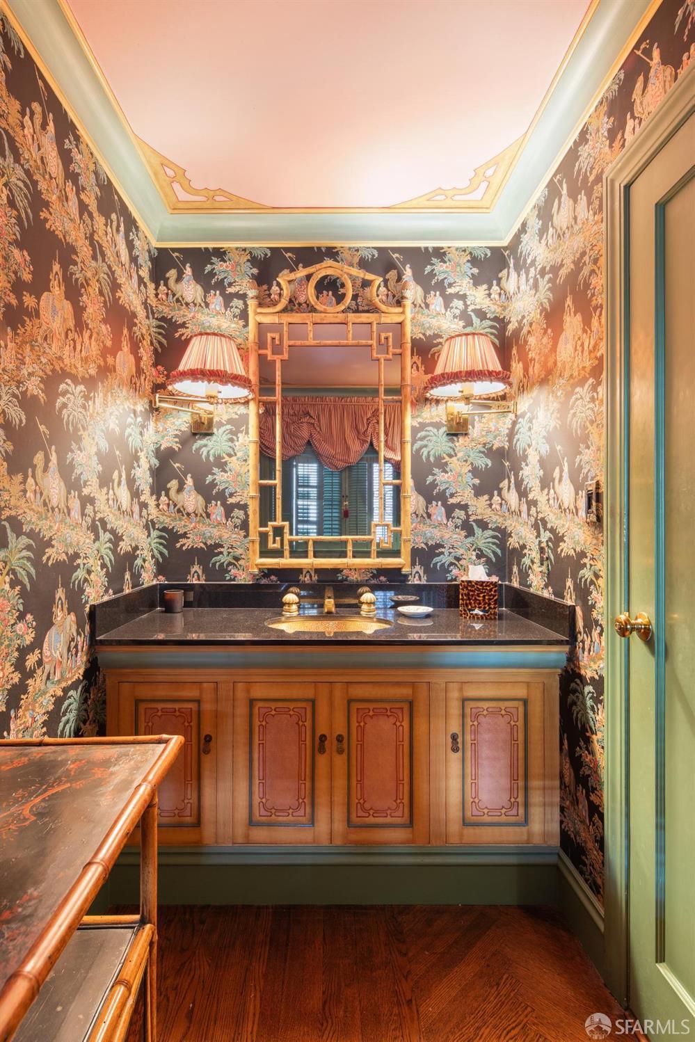 Detail Gallery Image 14 of 29 For 2651 Pierce St, San Francisco,  CA 94123 - 4 Beds | 4/1 Baths