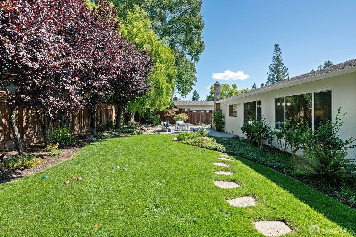 Detail Gallery Image 51 of 58 For 714 Wimbledon Rd, Walnut Creek,  CA 94598 - 5 Beds | 2/1 Baths
