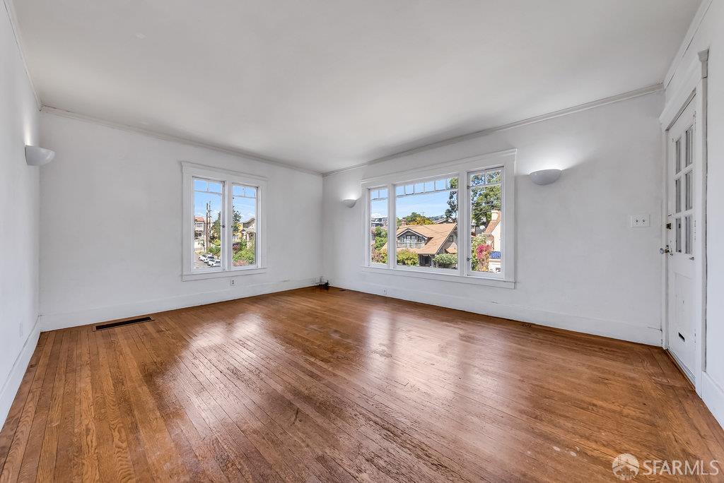 Detail Gallery Image 8 of 57 For 4011 Brighton Ave, Oakland,  CA 94602 - – Beds | – Baths