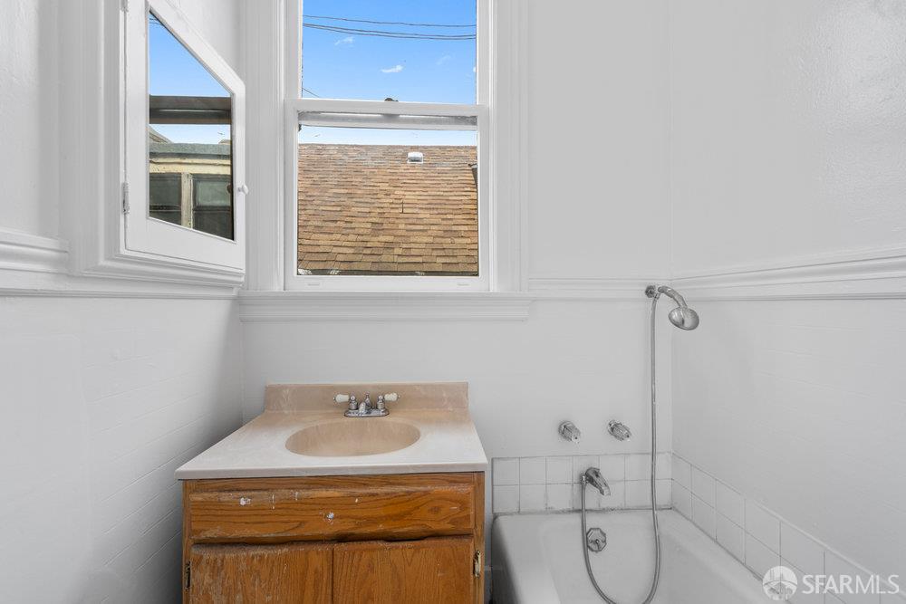 Detail Gallery Image 12 of 37 For 646 6th Ave, San Francisco,  CA 94118 - – Beds | – Baths