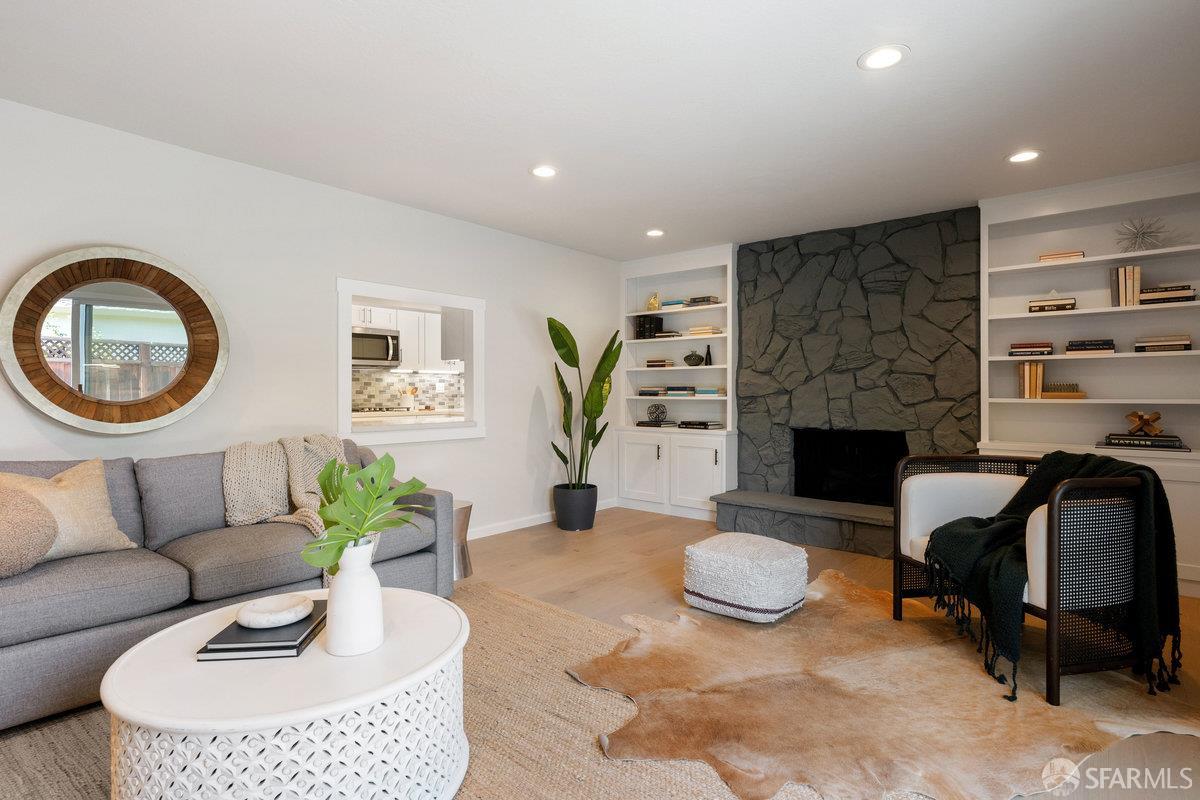 Detail Gallery Image 41 of 58 For 714 Wimbledon Rd, Walnut Creek,  CA 94598 - 5 Beds | 2/1 Baths