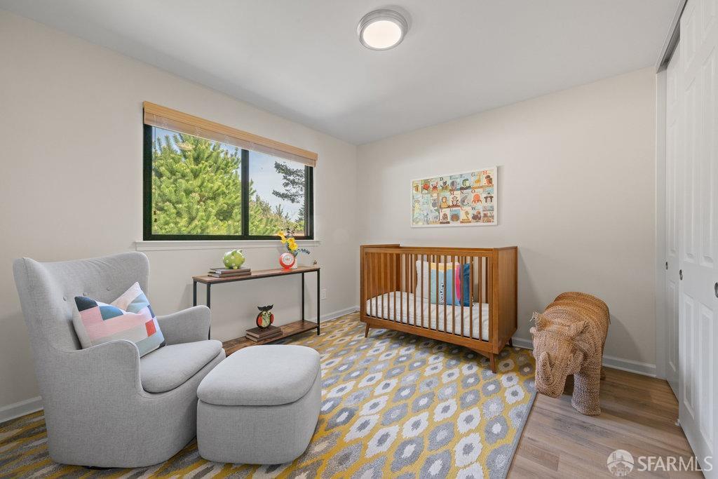 Detail Gallery Image 17 of 34 For 227 Gateway Dr, Pacifica,  CA 94044 - 4 Beds | 3 Baths