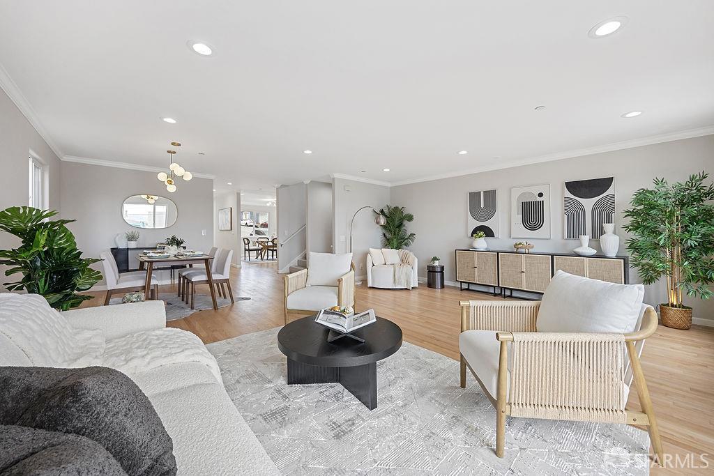 Detail Gallery Image 5 of 20 For 385 Castle St, Daly City,  CA 94014 - 3 Beds | 2/1 Baths