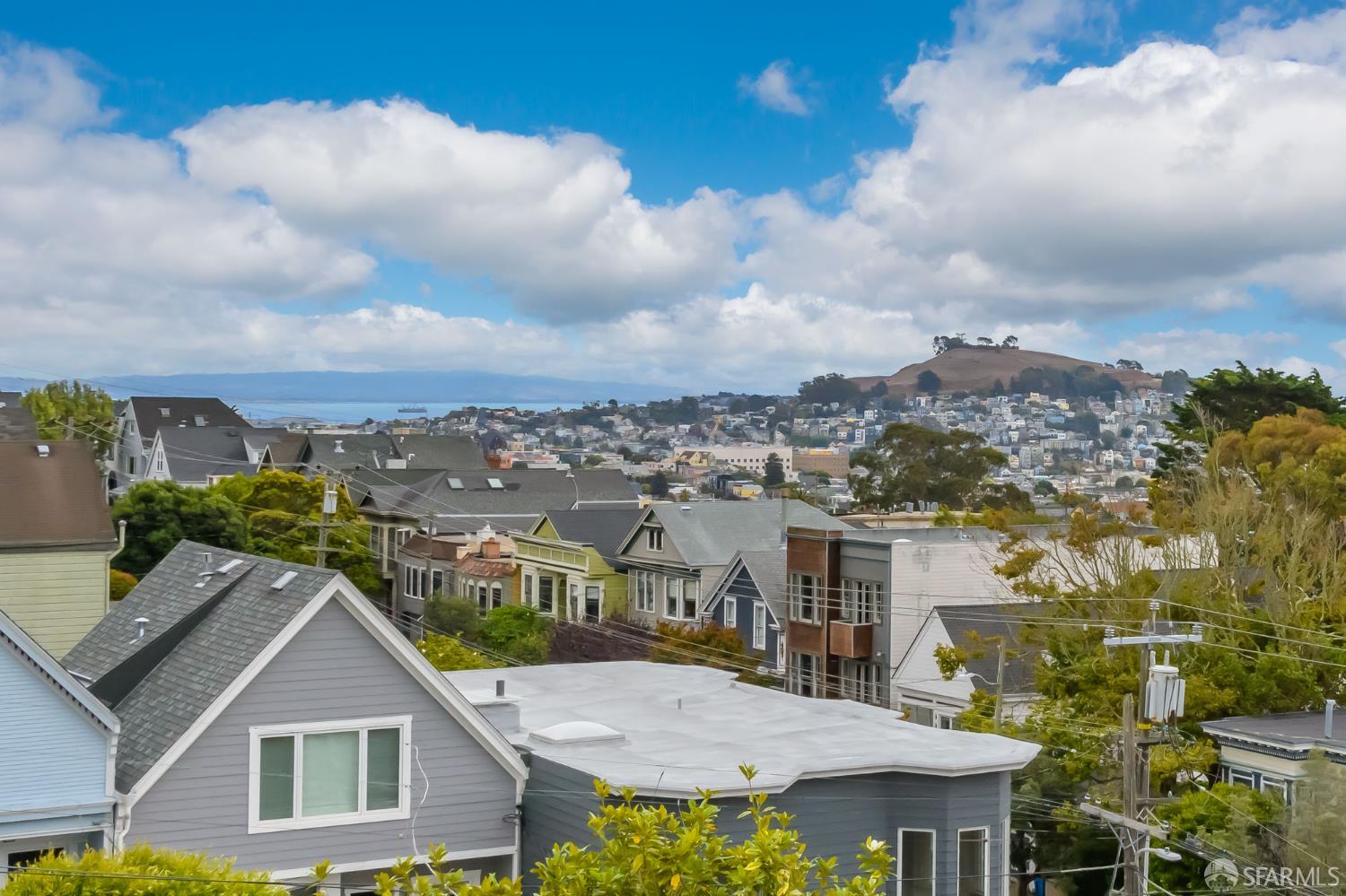 Detail Gallery Image 21 of 27 For 582 Diamond St, San Francisco,  CA 94114 - 3 Beds | 3/1 Baths
