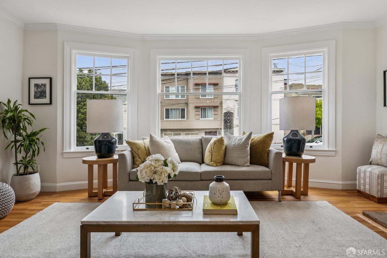 Detail Gallery Image 5 of 49 For 1421 17th Ave, San Francisco,  CA 94122 - 2 Beds | 1 Baths