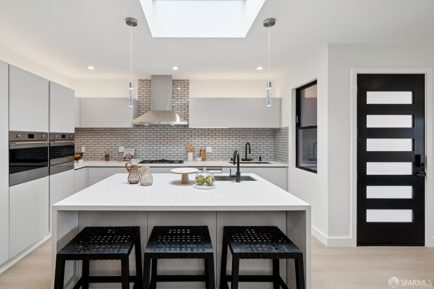Detail Gallery Image 36 of 93 For 567 45th Ave, San Francisco,  CA 94121 - 4 Beds | 4/1 Baths