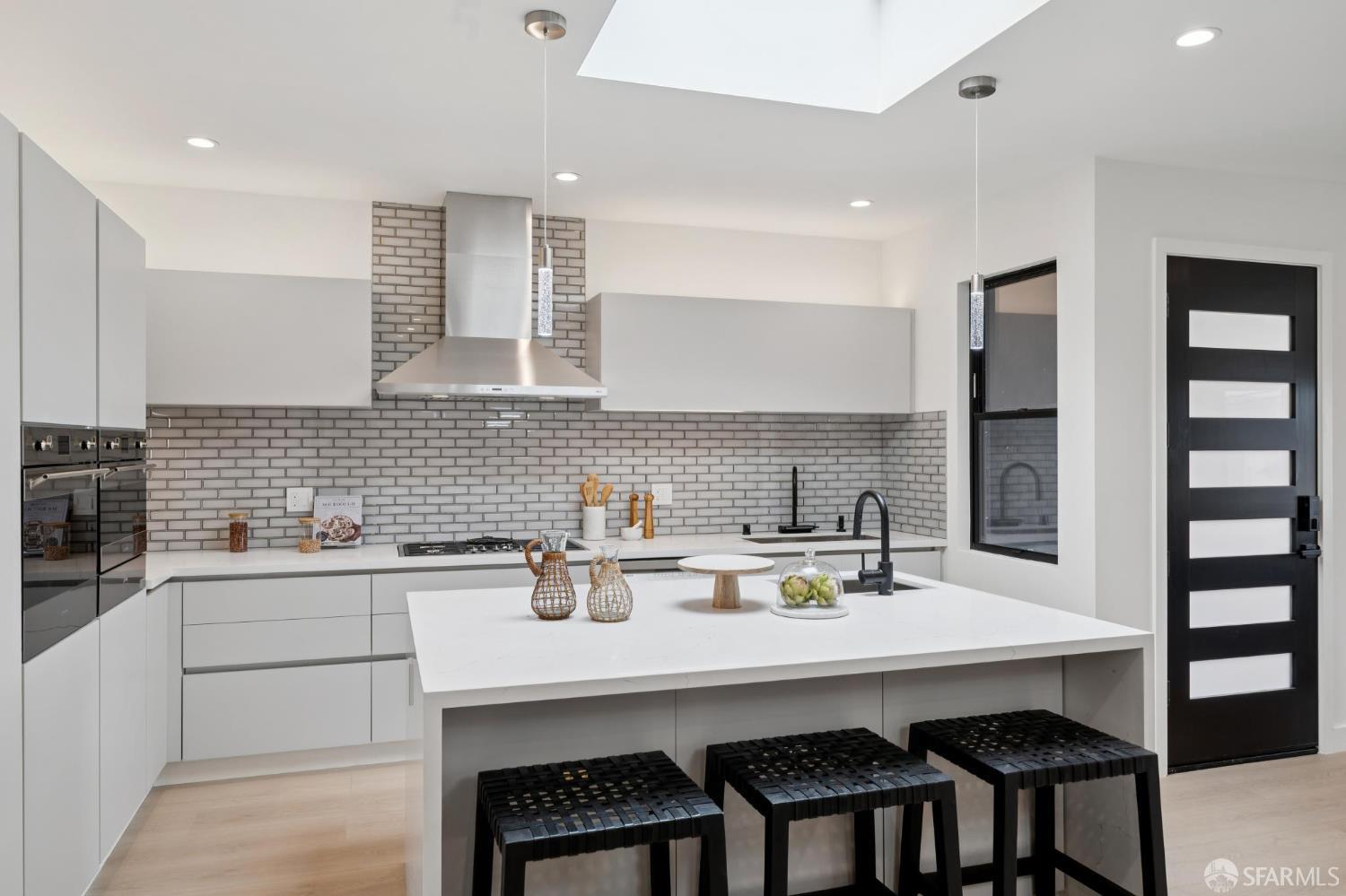 Detail Gallery Image 33 of 93 For 567 45th Ave, San Francisco,  CA 94121 - 4 Beds | 4/1 Baths