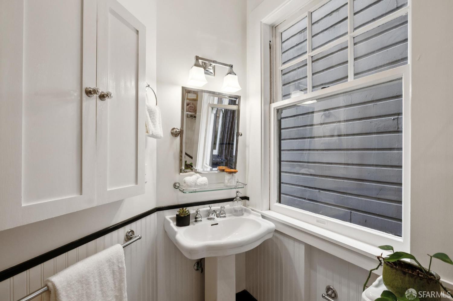 Photo #34: 425073136 Listing: Photo #34