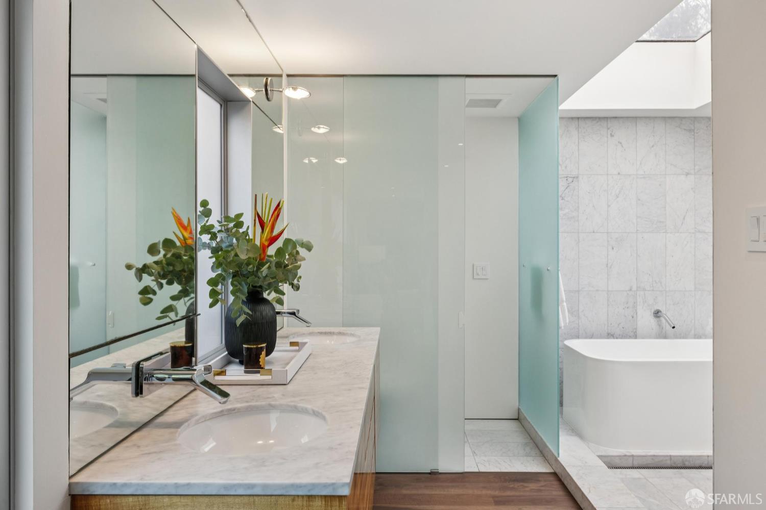 Detail Gallery Image 22 of 45 For 918 Kansas St, San Francisco,  CA 94107 - 5 Beds | 3/1 Baths