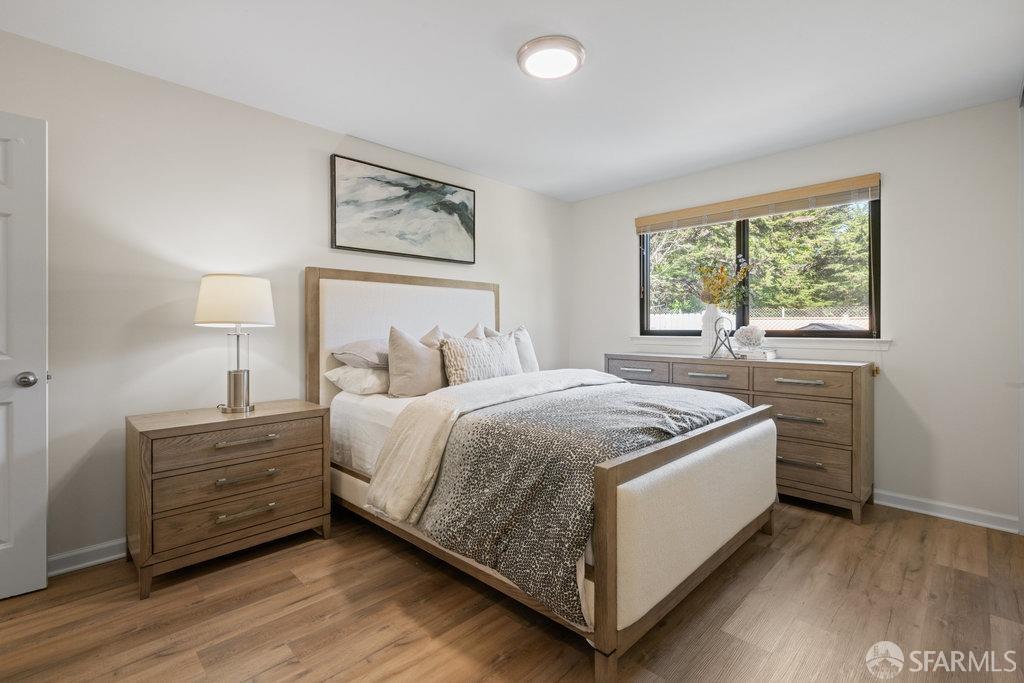 Detail Gallery Image 11 of 34 For 227 Gateway Dr, Pacifica,  CA 94044 - 4 Beds | 3 Baths