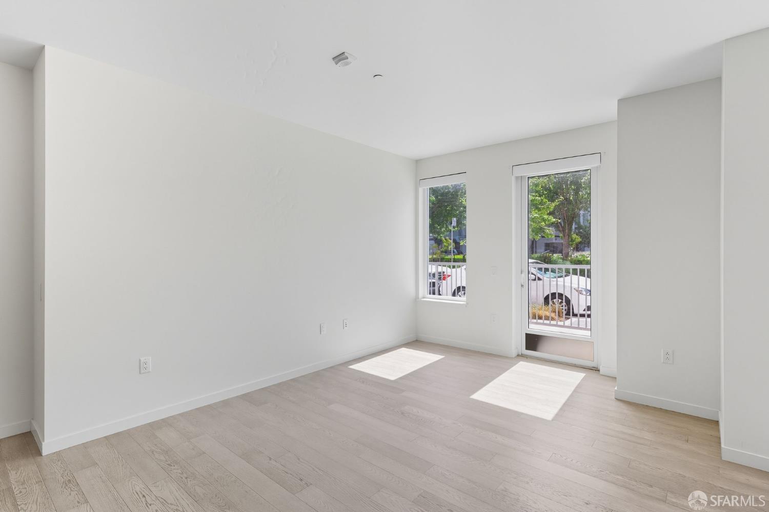 Photo #11: 425073170 Listing: Photo #11