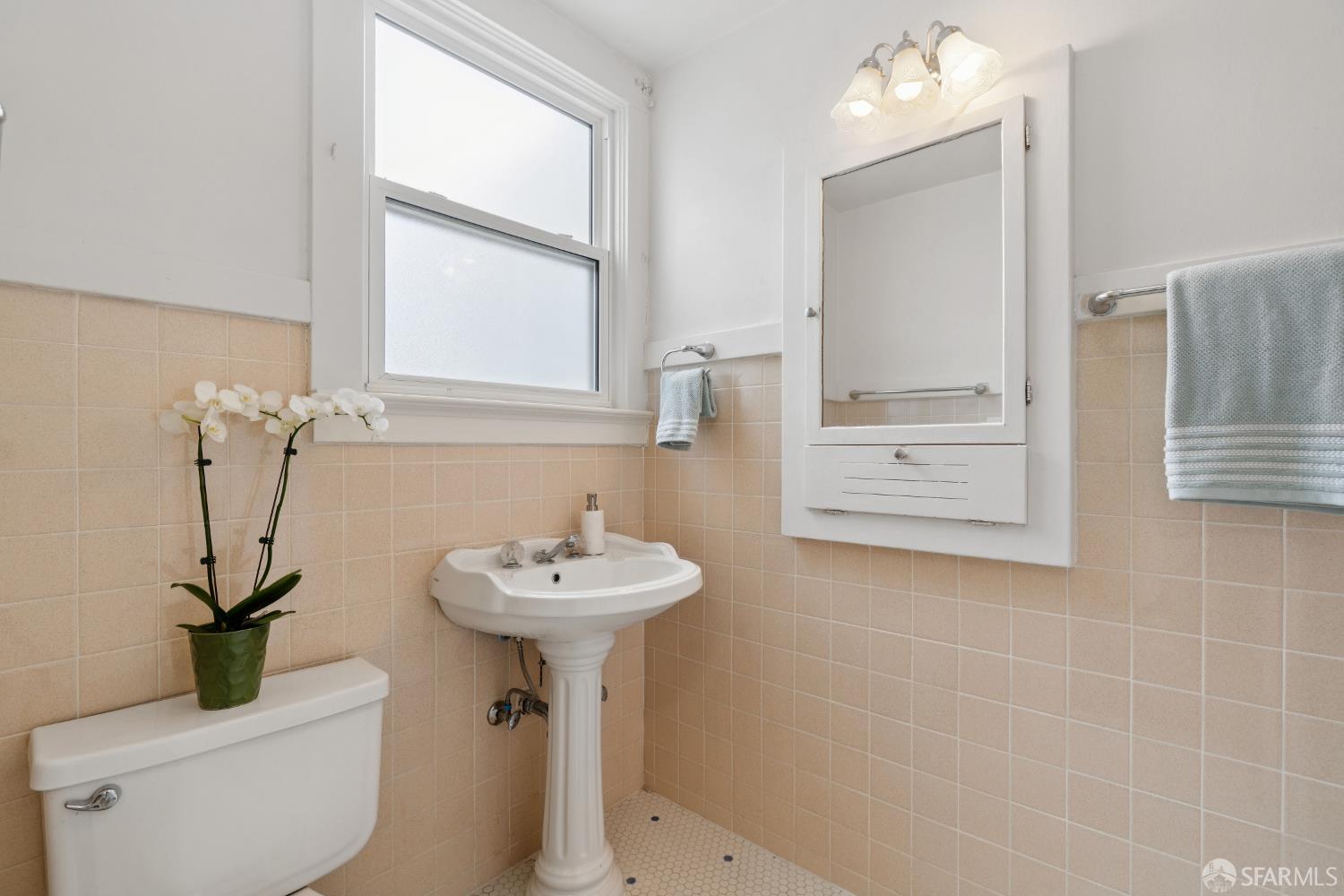 Detail Gallery Image 20 of 50 For 2322 25th Ave, San Francisco,  CA 94116 - 3 Beds | 1/1 Baths