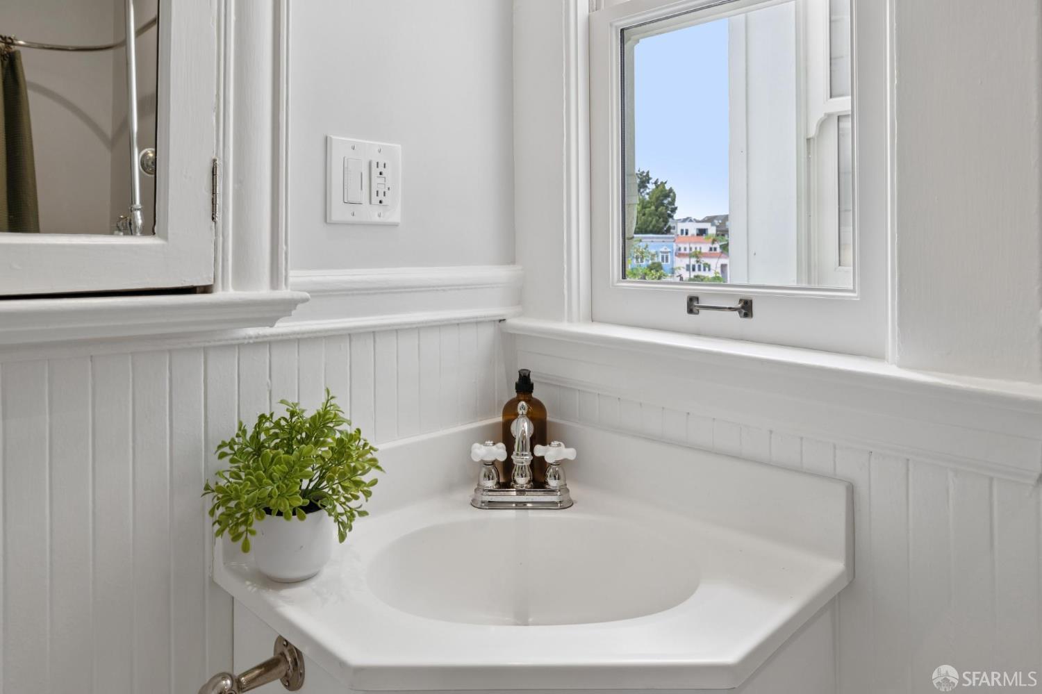 Detail Gallery Image 49 of 59 For 23 Richland Ave, San Francisco,  CA 94110 - 2 Beds | 1 Baths