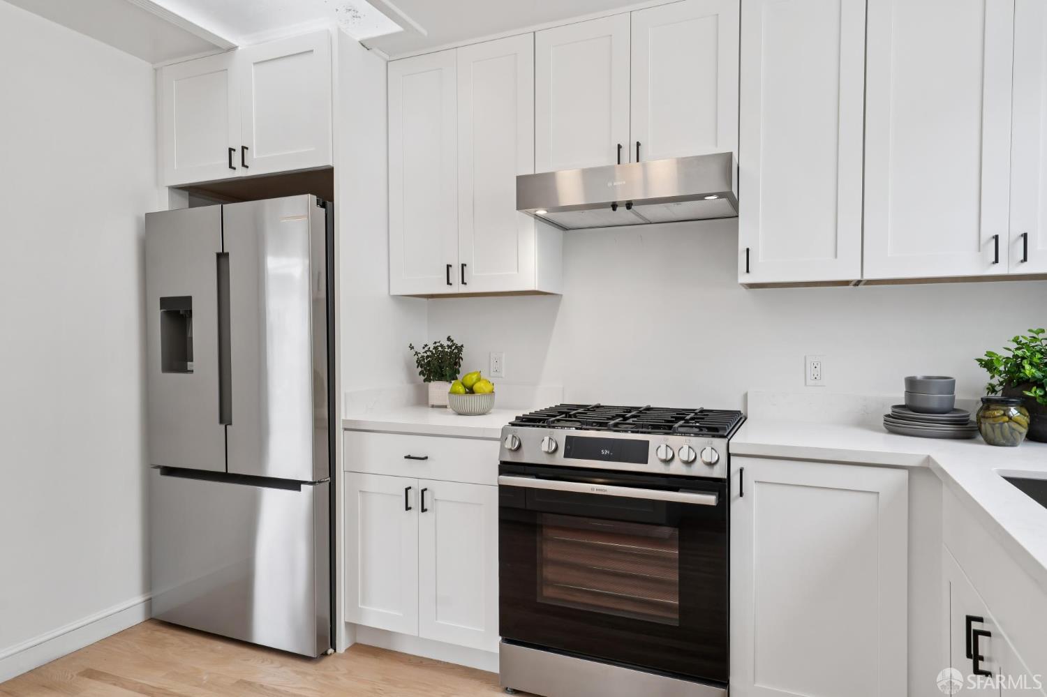 Detail Gallery Image 19 of 39 For 1926 31st Ave, San Francisco,  CA 94116 - 3 Beds | 1/1 Baths
