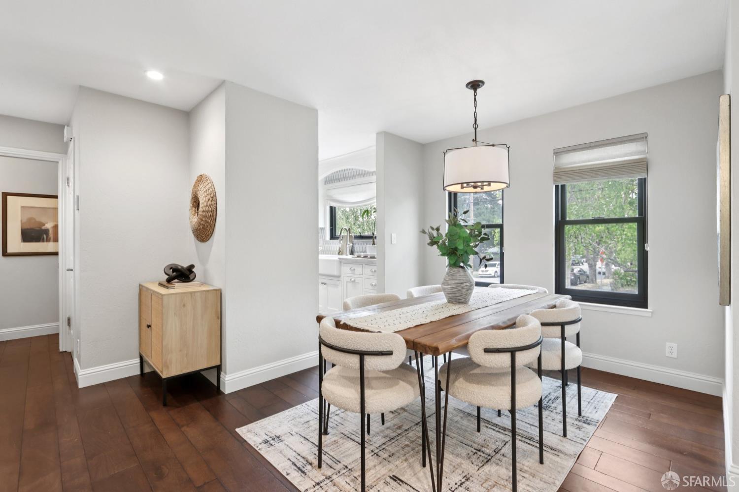 Detail Gallery Image 15 of 47 For 733 Fairfield Rd #8,  Burlingame,  CA 94010 - 2 Beds | 2/1 Baths