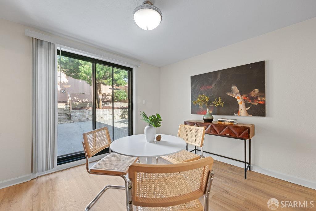 Detail Gallery Image 24 of 34 For 227 Gateway Dr, Pacifica,  CA 94044 - 4 Beds | 3 Baths