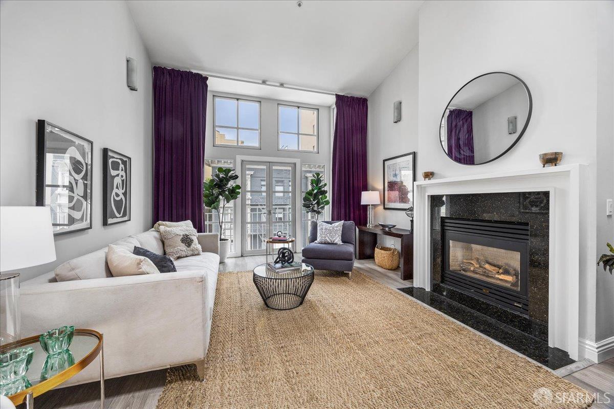 Detail Gallery Image 3 of 34 For 545 Leavenworth St #11,  San Francisco,  CA 94109 - 1 Beds | 2 Baths