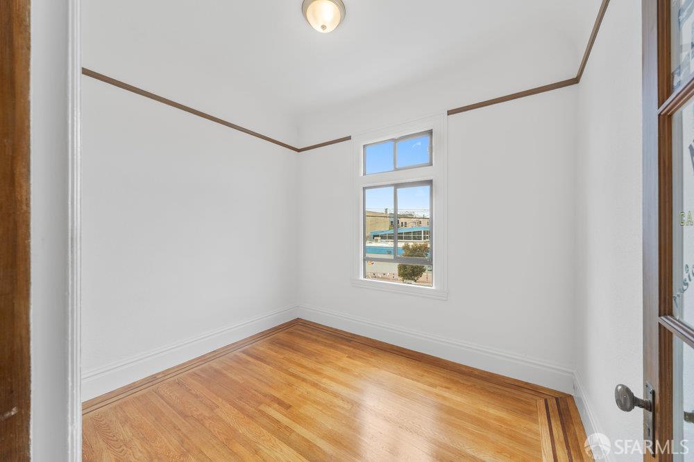 Detail Gallery Image 5 of 37 For 646 6th Ave, San Francisco,  CA 94118 - – Beds | – Baths