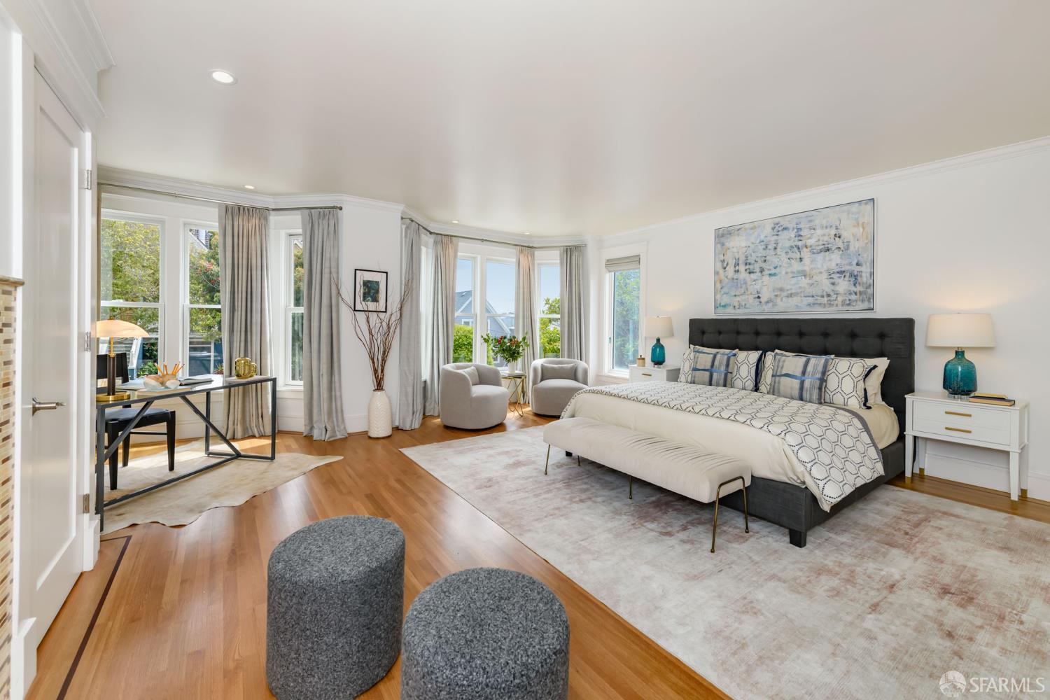 Detail Gallery Image 11 of 27 For 582 Diamond St, San Francisco,  CA 94114 - 3 Beds | 3/1 Baths