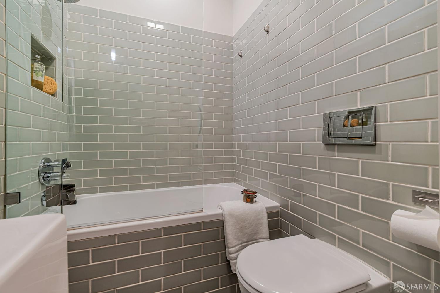 Photo #17: 425070492 Listing: Photo #17