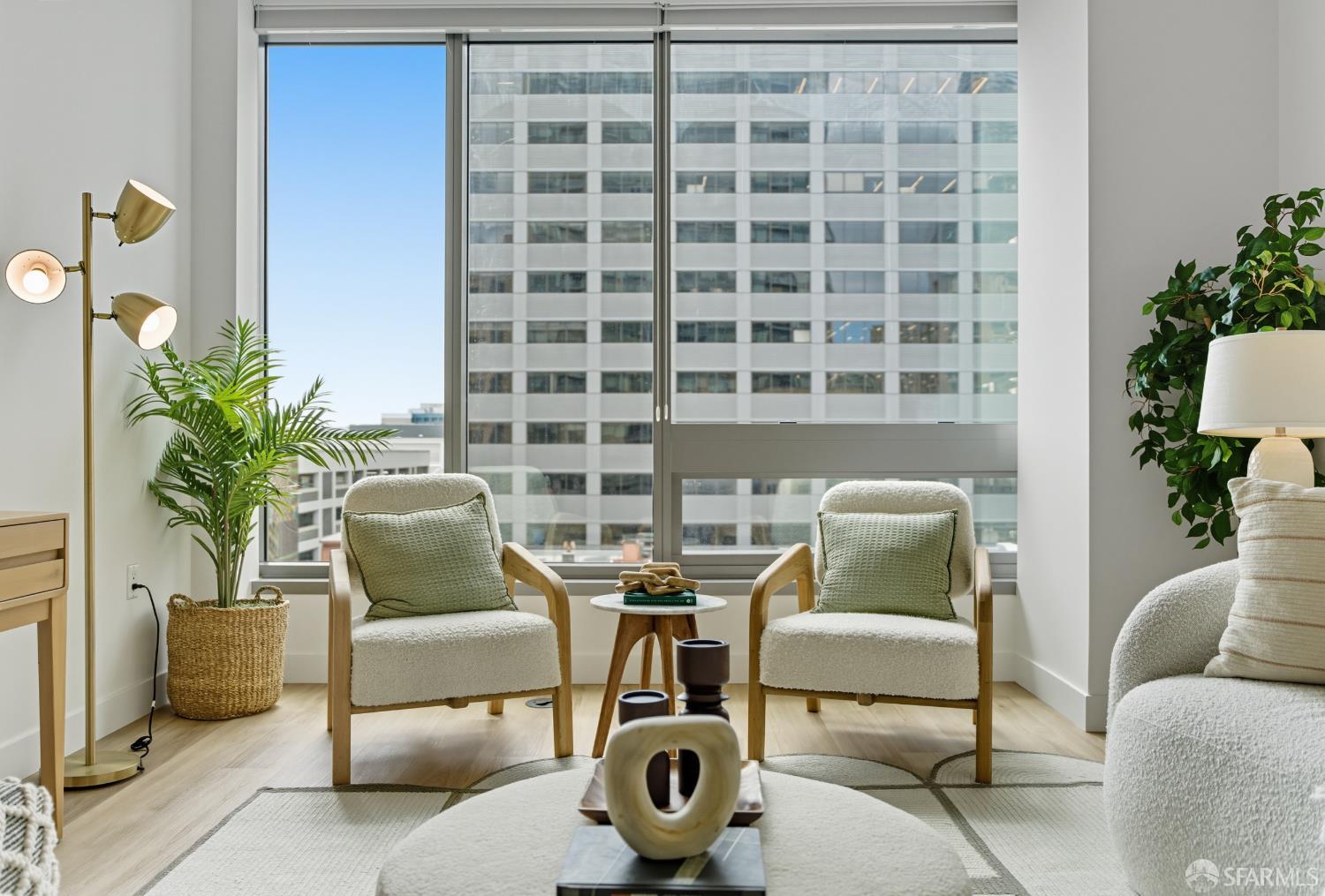 Photo #4: 425072472 Listing 
